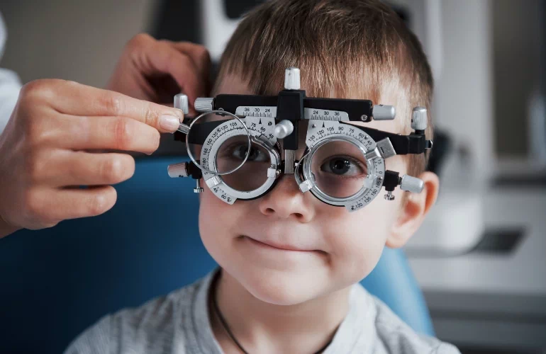 Badanie wzroku dziecka